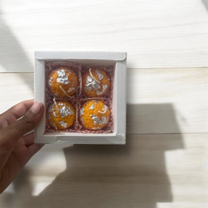 WHITE LADDU BOX10*10*4 cm